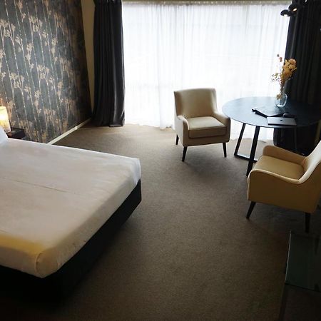 B-Ks Premier Motel Palmerston North Eksteriør bilde