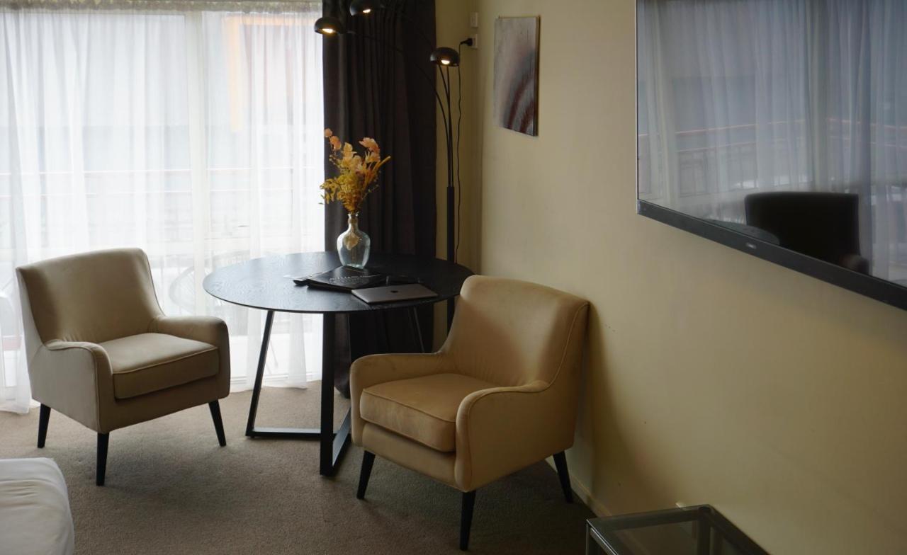B-Ks Premier Motel Palmerston North Eksteriør bilde