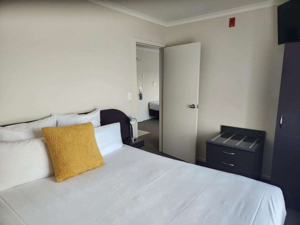 B-Ks Premier Motel Palmerston North Eksteriør bilde