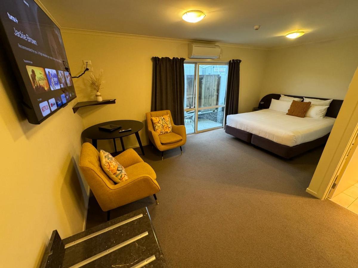 B-Ks Premier Motel Palmerston North Eksteriør bilde