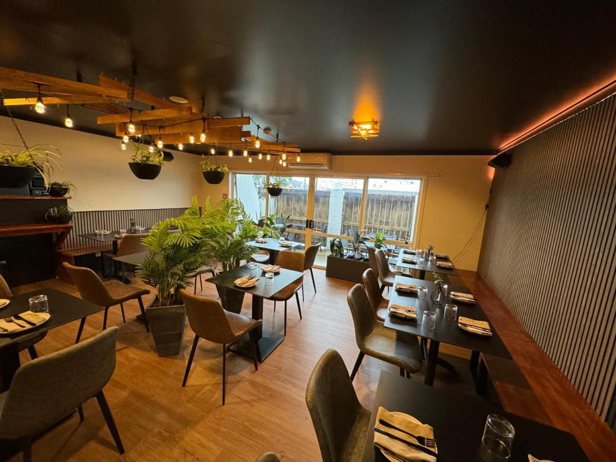 B-Ks Premier Motel Palmerston North Eksteriør bilde