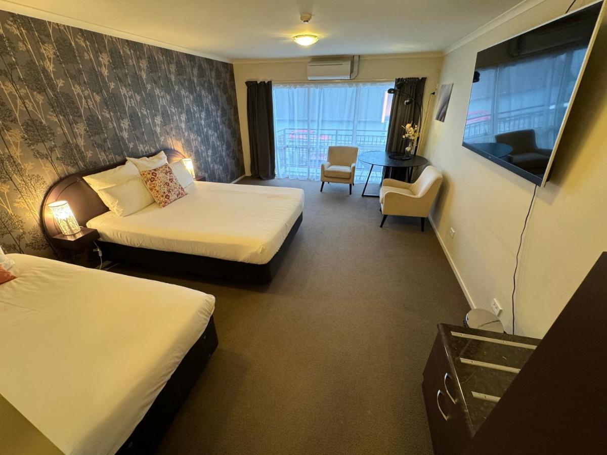 B-Ks Premier Motel Palmerston North Eksteriør bilde