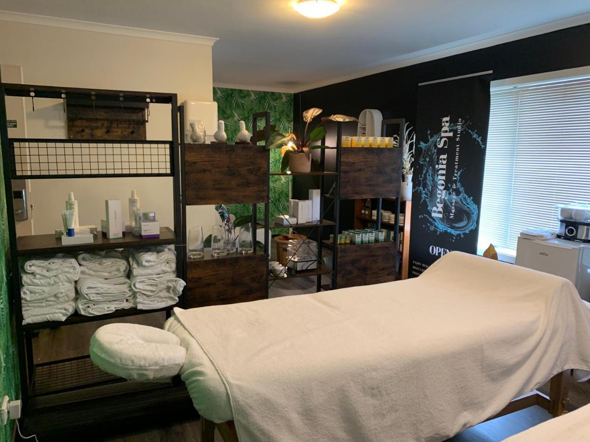 B-Ks Premier Motel Palmerston North Eksteriør bilde