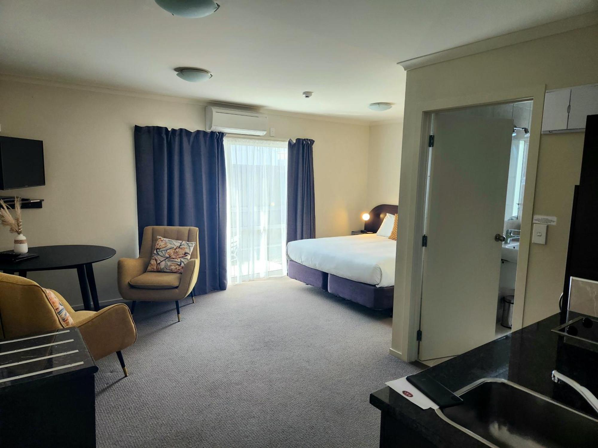 B-Ks Premier Motel Palmerston North Eksteriør bilde