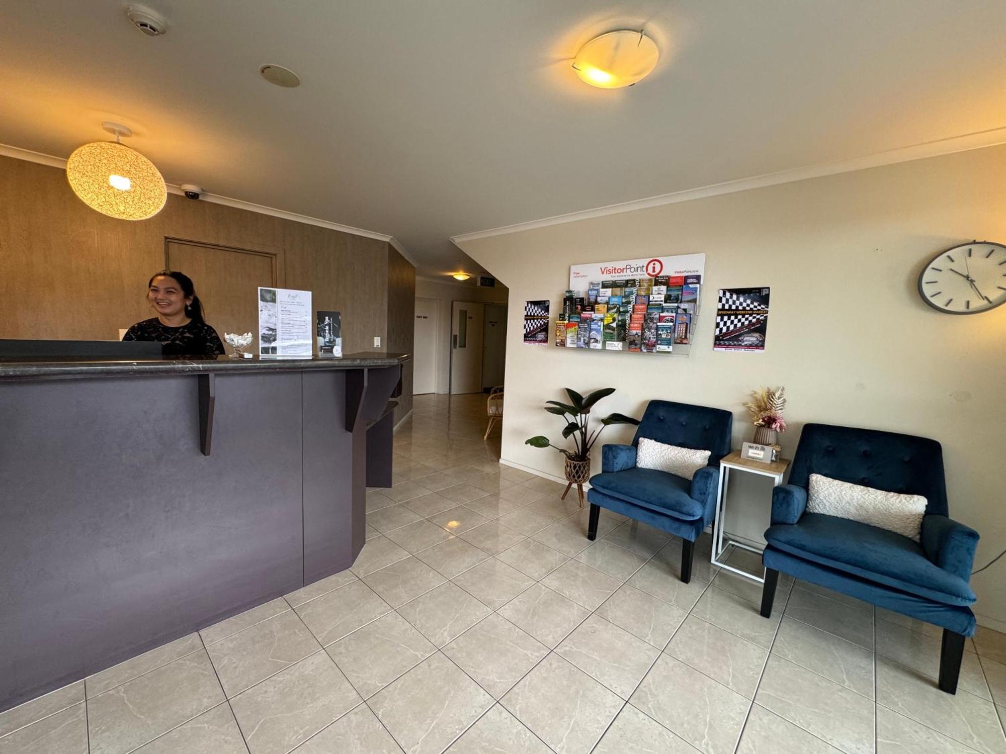 B-Ks Premier Motel Palmerston North Eksteriør bilde