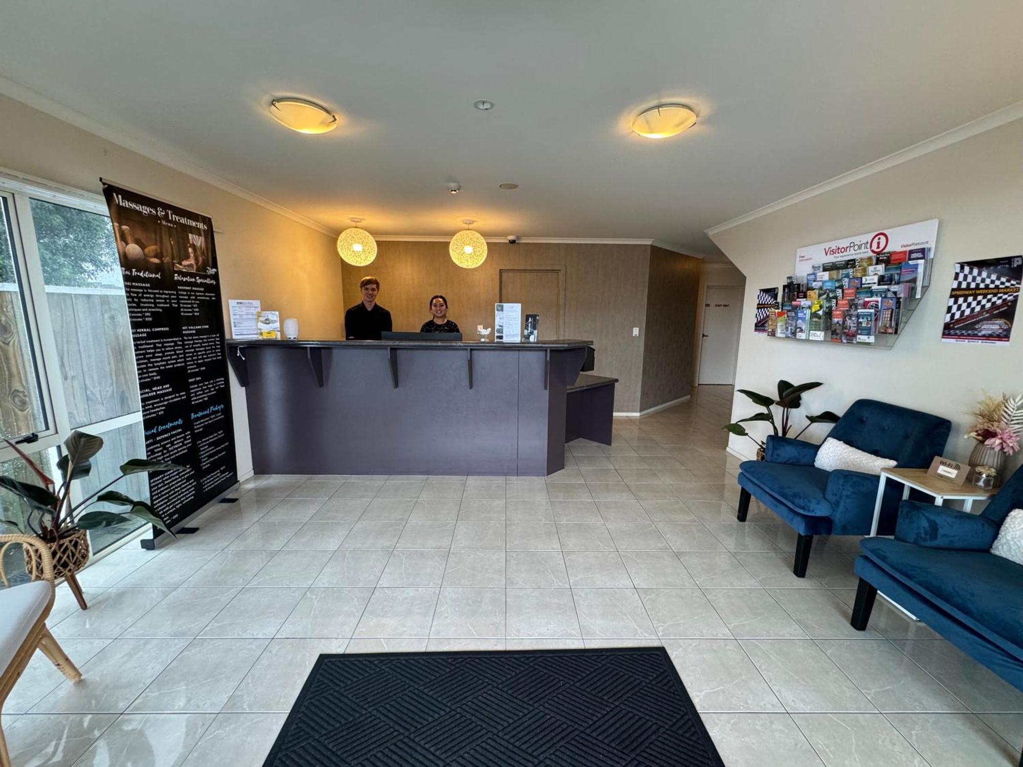 B-Ks Premier Motel Palmerston North Eksteriør bilde