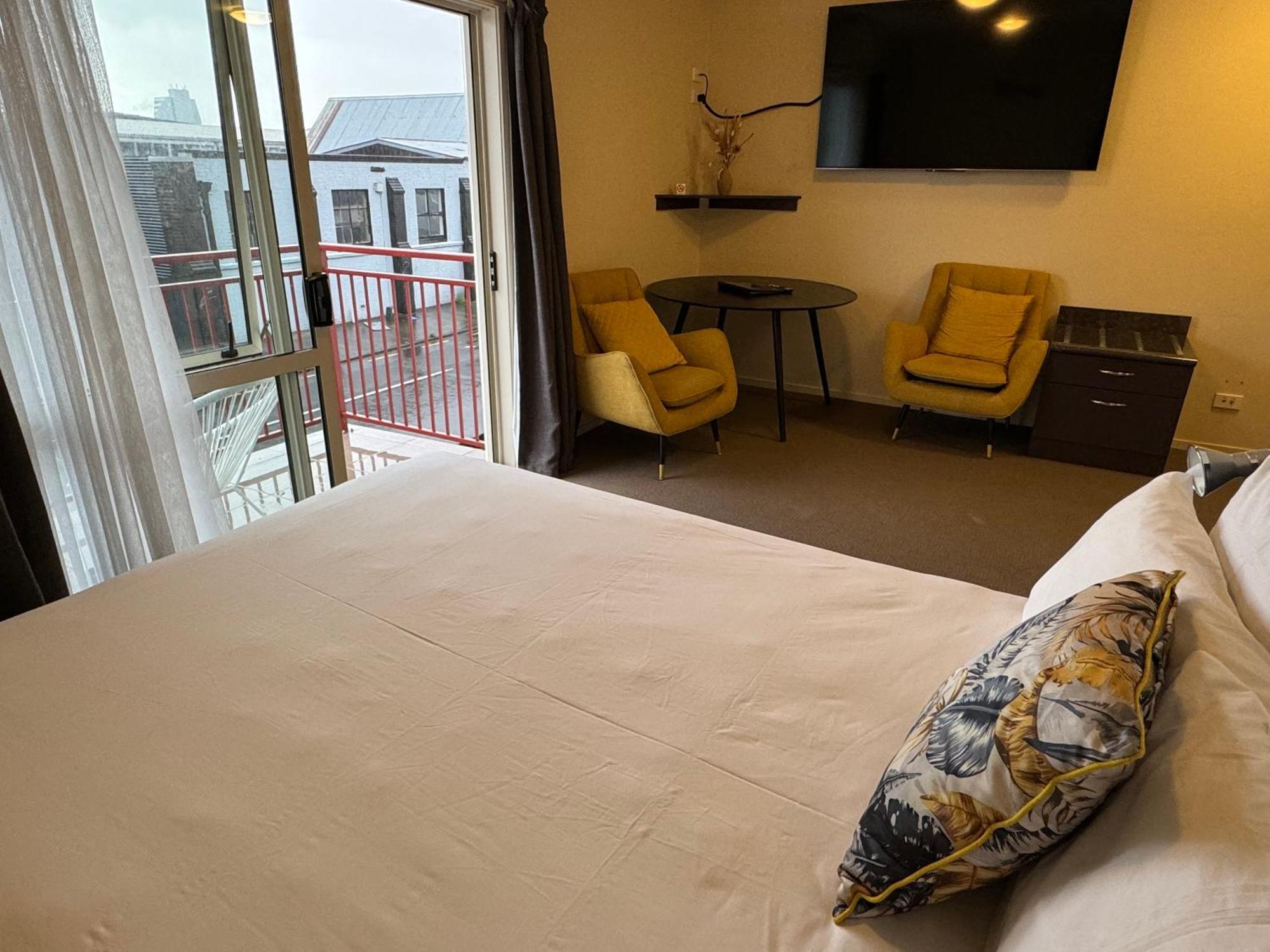 B-Ks Premier Motel Palmerston North Eksteriør bilde
